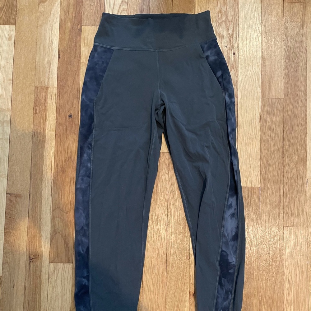 Lululemon Align Joggers with design